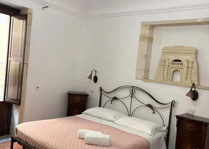 Alojamento de Acomodação e Pequeno-almoço Mirabella Ortigia